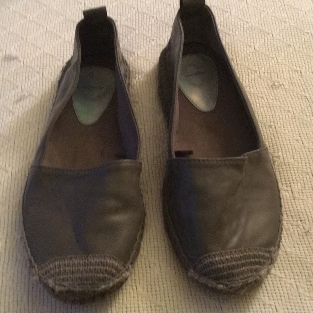 3/$25 Gray leather espadrilles